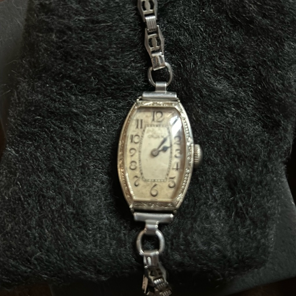 1920s Gruen Ladies watch